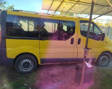 Желтый Опель Виваро, объемом двигателя 1.9 л и пробегом 400 тыс. км за 6000 $, фото 5 на Automoto.ua