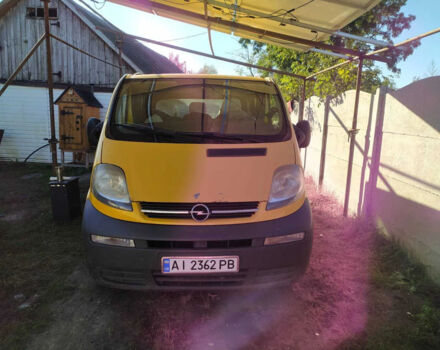 Желтый Опель Виваро, объемом двигателя 1.9 л и пробегом 400 тыс. км за 6000 $, фото 2 на Automoto.ua