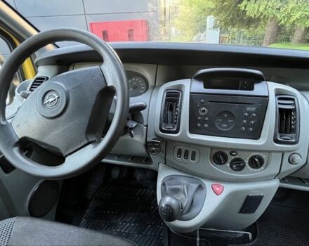 Жовтий Опель Віваро, об'ємом двигуна 0 л та пробігом 170 тис. км за 8500 $, фото 4 на Automoto.ua