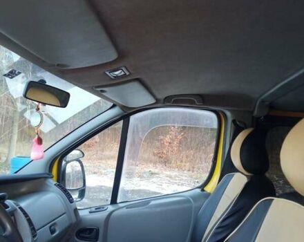 Желтый Опель Виваро, объемом двигателя 1.9 л и пробегом 339 тыс. км за 5555 $, фото 14 на Automoto.ua