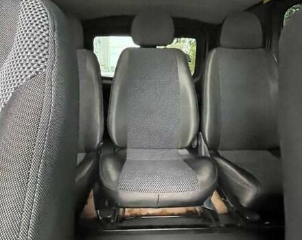 Желтый Опель Виваро, объемом двигателя 1.87 л и пробегом 170 тыс. км за 8500 $, фото 6 на Automoto.ua