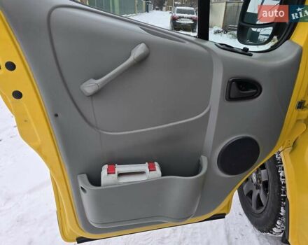 Желтый Опель Виваро, объемом двигателя 2 л и пробегом 292 тыс. км за 8700 $, фото 20 на Automoto.ua