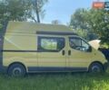 Желтый Опель Виваро, объемом двигателя 2 л и пробегом 385 тыс. км за 8000 $, фото 1 на Automoto.ua
