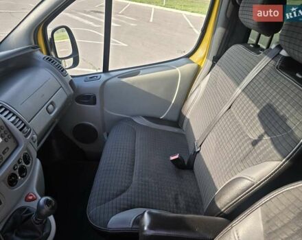 Желтый Опель Виваро, объемом двигателя 2 л и пробегом 290 тыс. км за 8900 $, фото 14 на Automoto.ua
