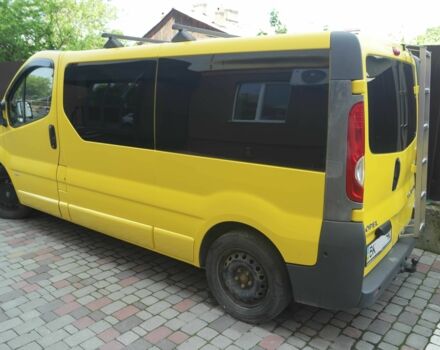 Желтый Опель Виваро, объемом двигателя 2 л и пробегом 458 тыс. км за 9305 $, фото 5 на Automoto.ua