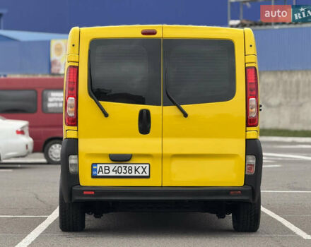 Жовтий Опель Віваро, об'ємом двигуна 2.5 л та пробігом 270 тис. км за 11300 $, фото 5 на Automoto.ua