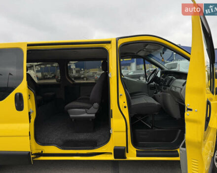 Жовтий Опель Віваро, об'ємом двигуна 2.5 л та пробігом 270 тис. км за 11300 $, фото 23 на Automoto.ua