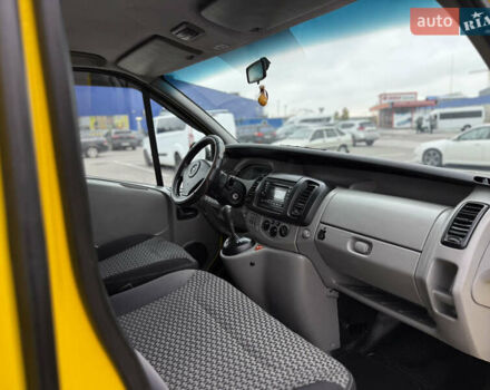 Жовтий Опель Віваро, об'ємом двигуна 2.5 л та пробігом 270 тис. км за 11300 $, фото 20 на Automoto.ua