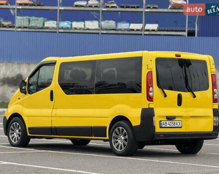 Жовтий Опель Віваро, об'ємом двигуна 2.5 л та пробігом 270 тис. км за 11300 $, фото 4 на Automoto.ua