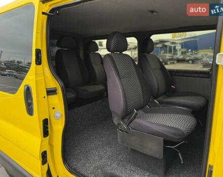 Жовтий Опель Віваро, об'ємом двигуна 2.5 л та пробігом 270 тис. км за 11300 $, фото 30 на Automoto.ua