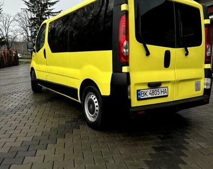 Жовтий Опель Віваро, об'ємом двигуна 2 л та пробігом 254 тис. км за 8900 $, фото 4 на Automoto.ua
