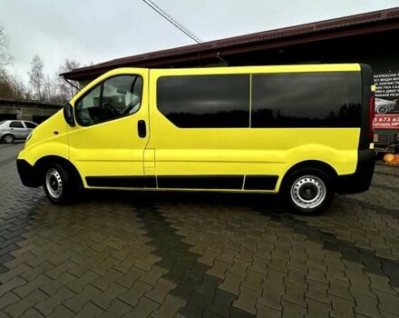 Жовтий Опель Віваро, об'ємом двигуна 2 л та пробігом 254 тис. км за 8900 $, фото 1 на Automoto.ua