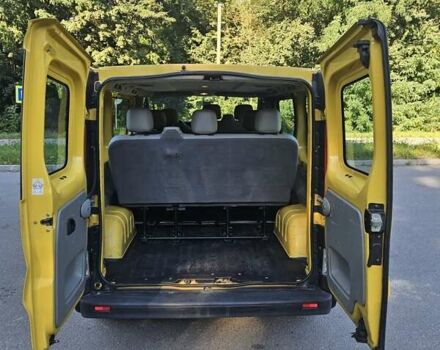 Жовтий Опель Віваро, об'ємом двигуна 2 л та пробігом 260 тис. км за 8999 $, фото 8 на Automoto.ua