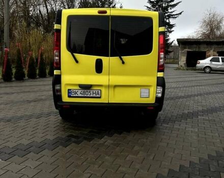 Жовтий Опель Віваро, об'ємом двигуна 2 л та пробігом 254 тис. км за 8900 $, фото 6 на Automoto.ua
