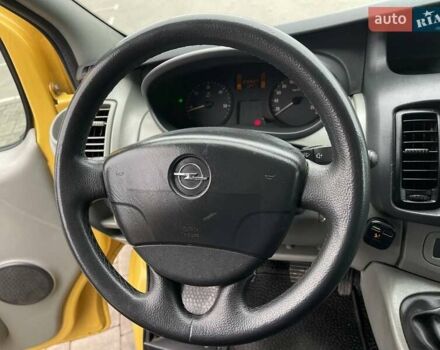 Жовтий Опель Віваро, об'ємом двигуна 2 л та пробігом 272 тис. км за 10700 $, фото 47 на Automoto.ua