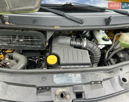 Желтый Опель Виваро, объемом двигателя 2.5 л и пробегом 274 тыс. км за 8900 $, фото 12 на Automoto.ua