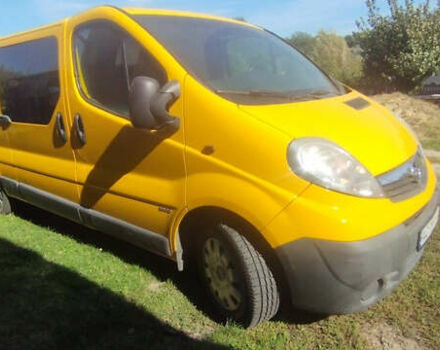 Желтый Опель Виваро, объемом двигателя 2 л и пробегом 297 тыс. км за 11900 $, фото 17 на Automoto.ua