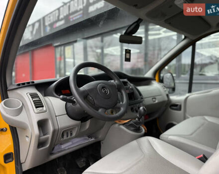 Желтый Опель Виваро, объемом двигателя 2 л и пробегом 318 тыс. км за 13450 $, фото 13 на Automoto.ua