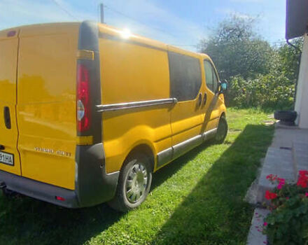 Желтый Опель Виваро, объемом двигателя 2 л и пробегом 297 тыс. км за 11900 $, фото 5 на Automoto.ua