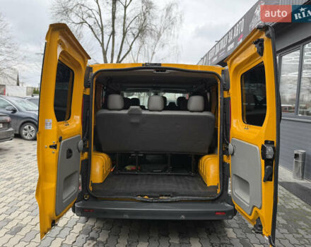 Желтый Опель Виваро, объемом двигателя 2 л и пробегом 318 тыс. км за 13450 $, фото 16 на Automoto.ua