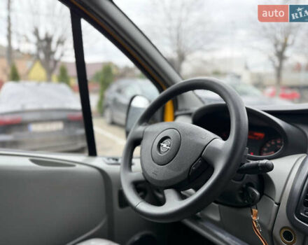 Желтый Опель Виваро, объемом двигателя 2 л и пробегом 318 тыс. км за 13450 $, фото 27 на Automoto.ua