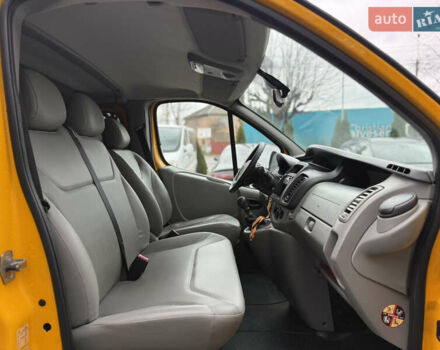 Желтый Опель Виваро, объемом двигателя 2 л и пробегом 318 тыс. км за 13450 $, фото 24 на Automoto.ua