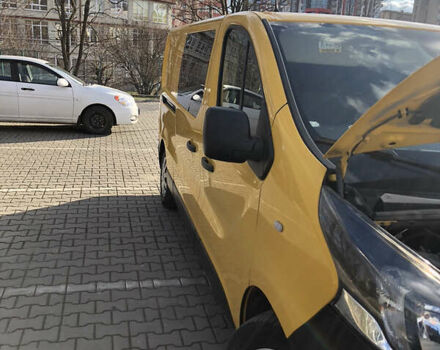 Жовтий Опель Віваро, об'ємом двигуна 1.6 л та пробігом 320 тис. км за 14800 $, фото 2 на Automoto.ua