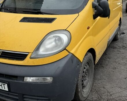 Желтый Опель Виваро, объемом двигателя 1.9 л и пробегом 200 тыс. км за 5800 $, фото 1 на Automoto.ua