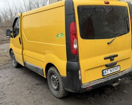 Желтый Опель Виваро, объемом двигателя 1.9 л и пробегом 200 тыс. км за 5800 $, фото 2 на Automoto.ua