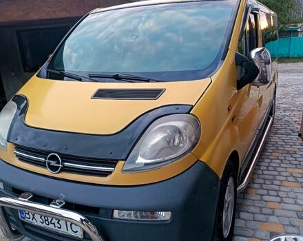Жовтий Опель Віваро, об'ємом двигуна 1.9 л та пробігом 370 тис. км за 6500 $, фото 2 на Automoto.ua