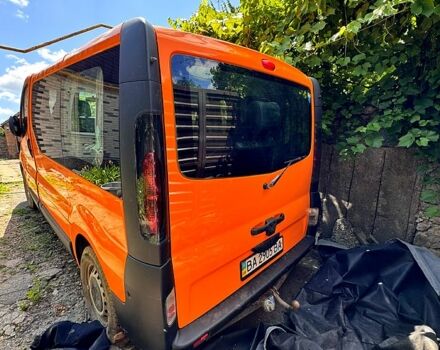 Желтый Опель Виваро, объемом двигателя 1.9 л и пробегом 190 тыс. км за 5500 $, фото 4 на Automoto.ua