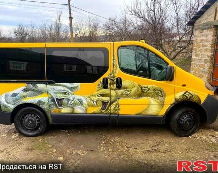 Желтый Опель Виваро, объемом двигателя 19 л и пробегом 127 тыс. км за 6300 $, фото 2 на Automoto.ua