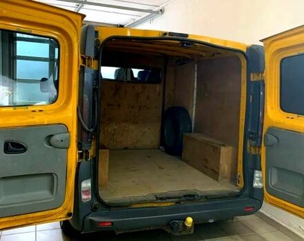 Жовтий Опель Віваро, об'ємом двигуна 1.9 л та пробігом 240 тис. км за 7200 $, фото 3 на Automoto.ua