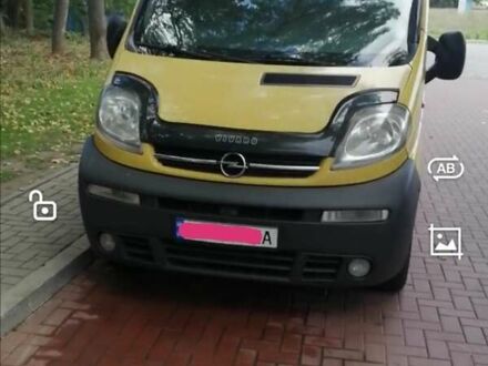 Жовтий Опель Віваро, об'ємом двигуна 2.5 л та пробігом 288 тис. км за 7500 $, фото 1 на Automoto.ua