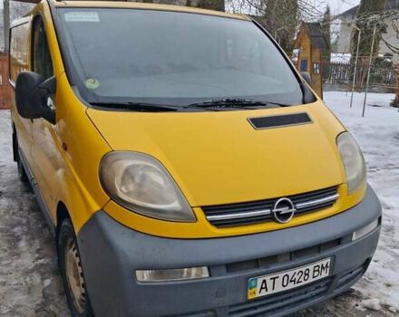 Желтый Опель Виваро, объемом двигателя 1.9 л и пробегом 193 тыс. км за 5400 $, фото 1 на Automoto.ua