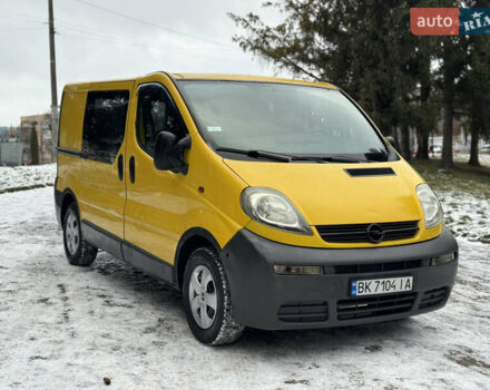 Желтый Опель Виваро, объемом двигателя 1.87 л и пробегом 270 тыс. км за 4999 $, фото 1 на Automoto.ua