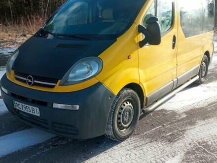 Желтый Опель Виваро, объемом двигателя 1.9 л и пробегом 339 тыс. км за 5555 $, фото 1 на Automoto.ua