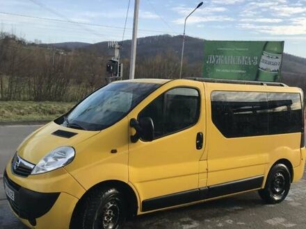 Опель Виваро 2006 в Сваляве на Automoto.ua Желтый Опель Виваро, объемом двигателя 2 л и пробегом 300 тыс. км за 6800 $, фото 1 на Automoto.ua