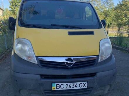 Жовтий Опель Віваро, об'ємом двигуна 2 л та пробігом 223 тис. км за 4750 $, фото 1 на Automoto.ua