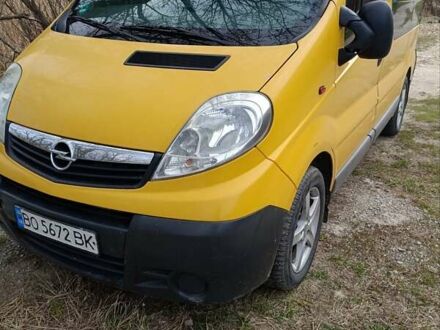 Опель Виваро 2009 в Бердичеве на Automoto.ua Желтый Опель Виваро, объемом двигателя 2 л и пробегом 220 тыс. км за 8800 $, фото 1 на Automoto.ua