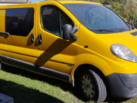 Опель Виваро 2014 в Ковель на Automoto.ua Желтый Опель Виваро, объемом двигателя 2 л и пробегом 297 тыс. км за 11900 $, фото 1 на Automoto.ua