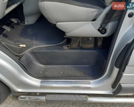 Сірий Опель Віваро, об'ємом двигуна 2 л та пробігом 200 тис. км за 7300 $, фото 7 на Automoto.ua