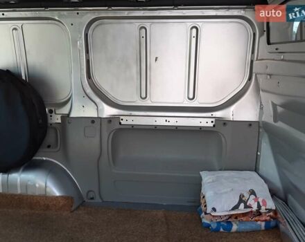 Сірий Опель Віваро, об'ємом двигуна 2 л та пробігом 200 тис. км за 7300 $, фото 19 на Automoto.ua