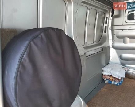 Сірий Опель Віваро, об'ємом двигуна 2 л та пробігом 200 тис. км за 7300 $, фото 24 на Automoto.ua