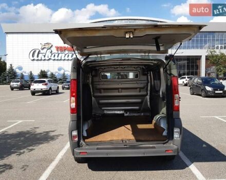 Сірий Опель Віваро, об'ємом двигуна 2 л та пробігом 200 тис. км за 7300 $, фото 20 на Automoto.ua