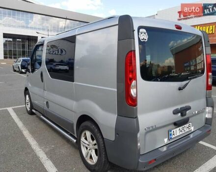 Сірий Опель Віваро, об'ємом двигуна 2 л та пробігом 200 тис. км за 7300 $, фото 4 на Automoto.ua