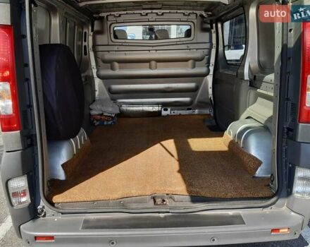 Сірий Опель Віваро, об'ємом двигуна 2 л та пробігом 200 тис. км за 7300 $, фото 21 на Automoto.ua