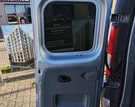 Серый Опель Виваро, объемом двигателя 2.02 л и пробегом 320 тыс. км за 7900 $, фото 19 на Automoto.ua