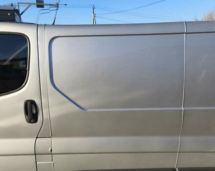 Серый Опель Виваро, объемом двигателя 2.02 л и пробегом 320 тыс. км за 7900 $, фото 7 на Automoto.ua