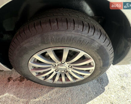 Серый Опель Виваро, объемом двигателя 2 л и пробегом 334 тыс. км за 9000 $, фото 4 на Automoto.ua